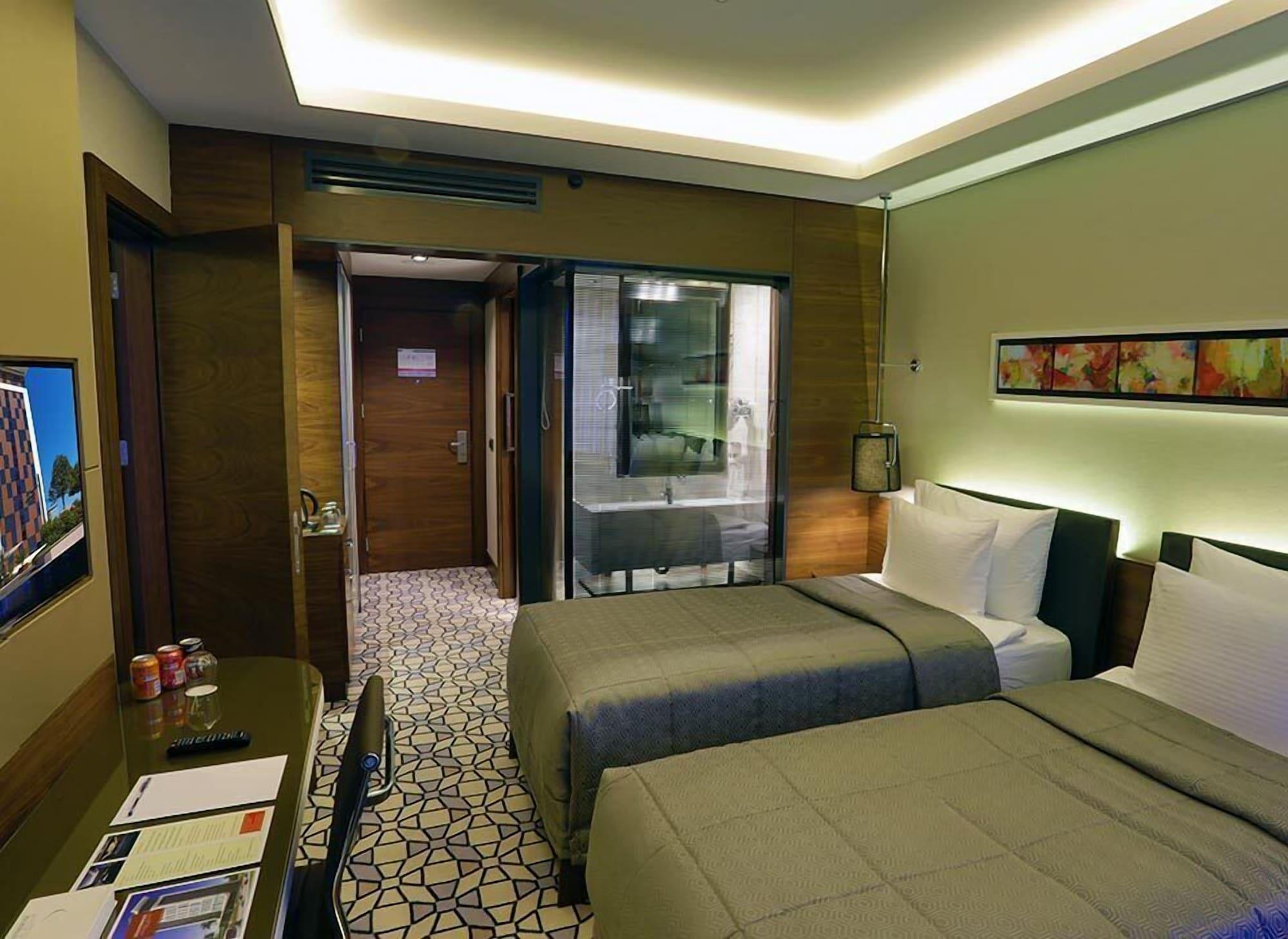 Grand Harilton Hotel Istanboel