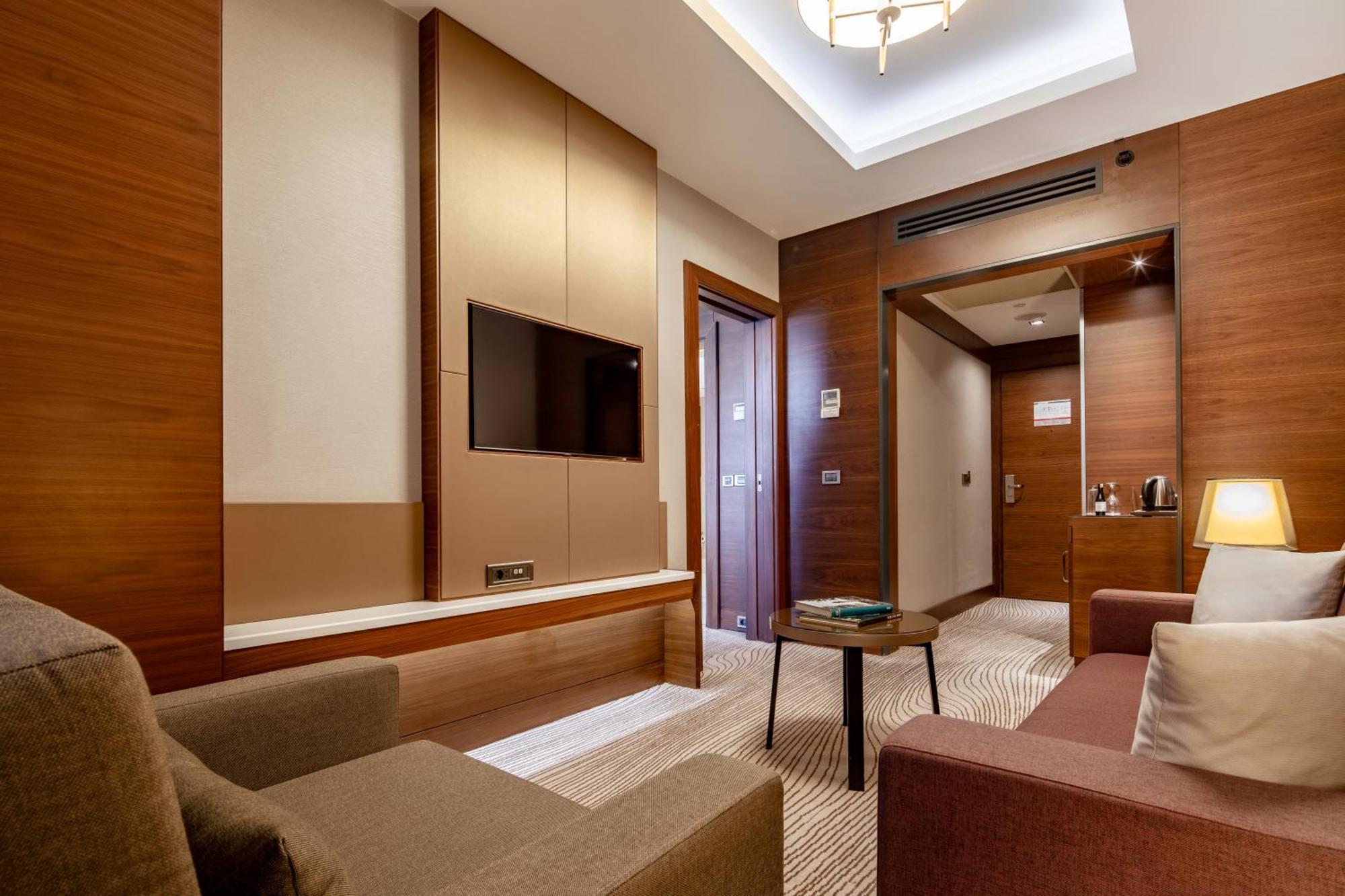 Hotel Grand Harilton 5*
